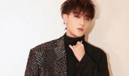 黄子韬爆料秃头视频,揭秘明星脱发背后的辛酸